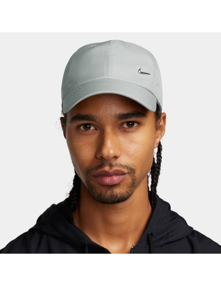 NIKE DRI-FIT CLUB META