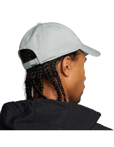 NIKE DRI-FIT CLUB META
