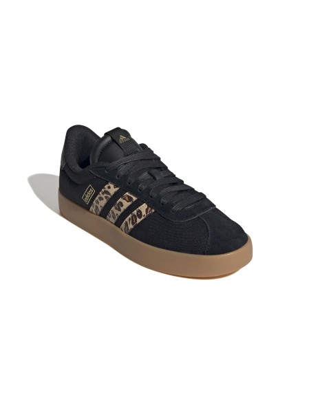 ZAPATILLA ADIDAS VL COURT 3.0 JP5355-CBLACK/SHABRN/MAGOLD