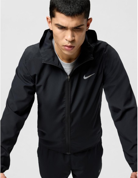 NIKE CORTAVIENTO DRI-FIT