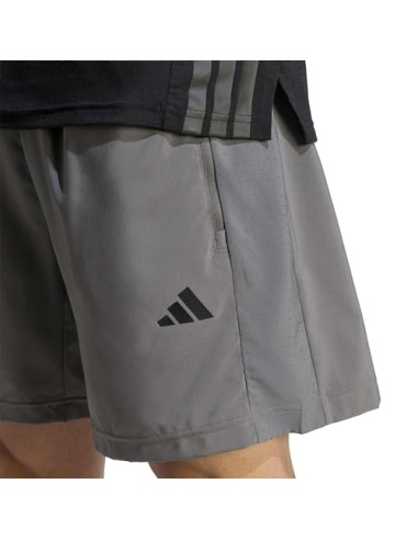 PANTALÓN TÉCNICO CORTO GRIS ADIDAS