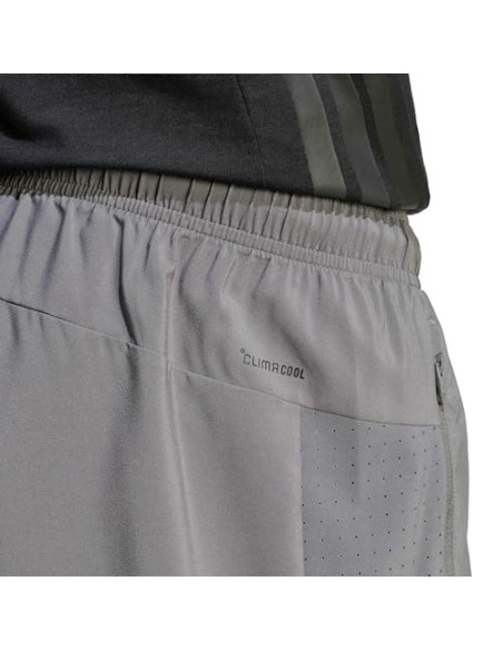 PANTALÓN TÉCNICO CORTO GRIS ADIDAS