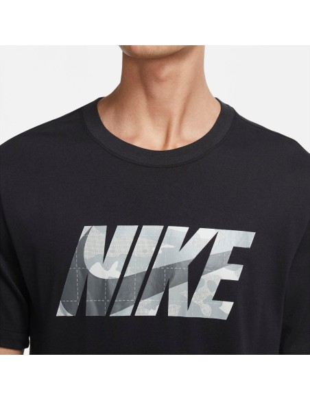 Nike Dri-FIT Mens Graphic Training  SP22